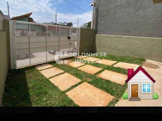 #V3042 - Casa para Venda em Piracaia - SP - 2