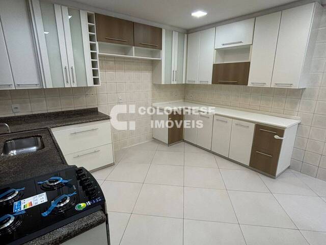 #V6306 - Sobrado para Venda em Santo André - SP - 2