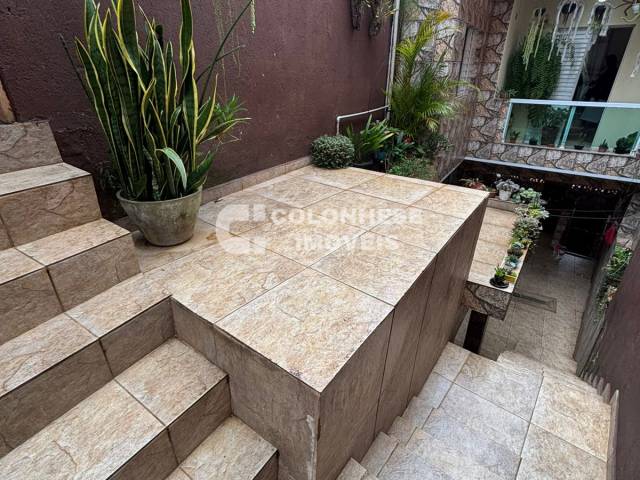 #V8335 - Sobrado para Venda em Santo André - SP - 2